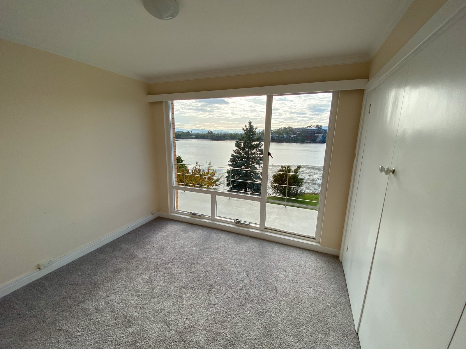 1 Strathaven Drive ROSETTA 11