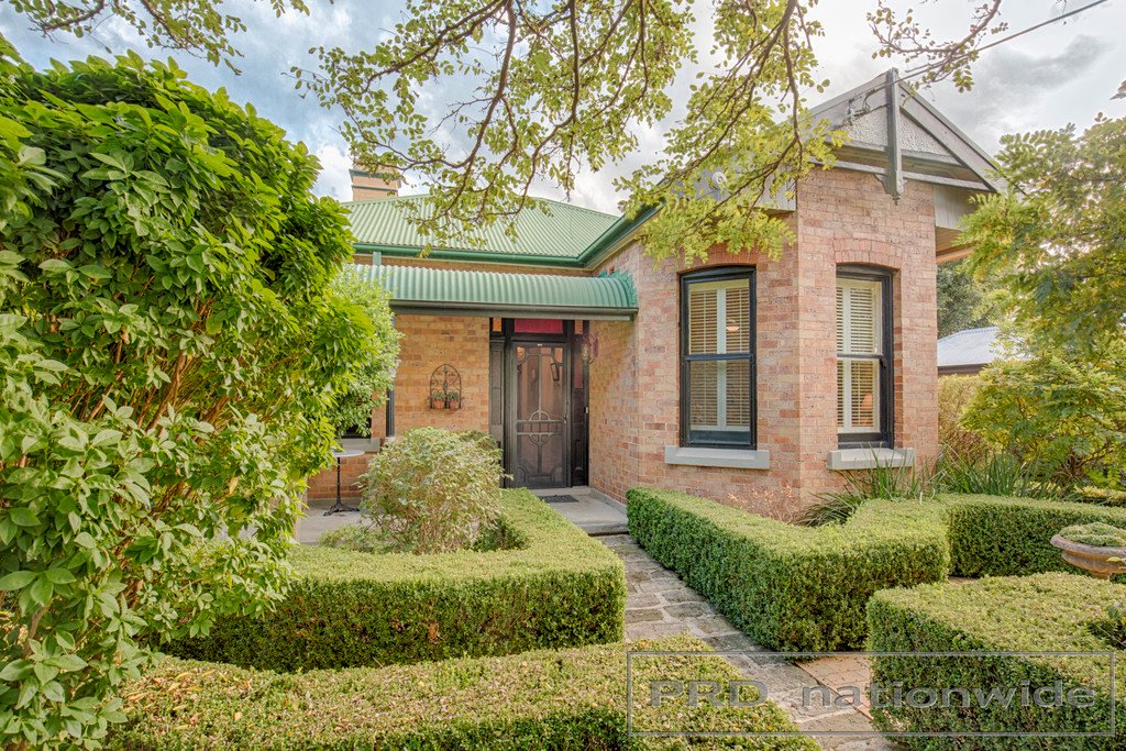 1 Stuart Street LORN 1