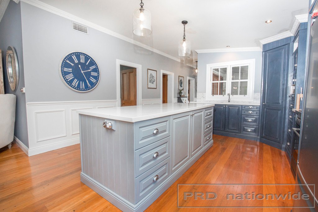 1 Stuart Street LORN 9