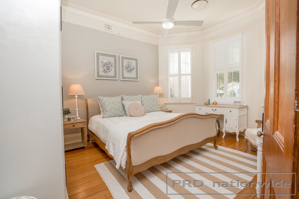 1 Stuart Street LORN 13