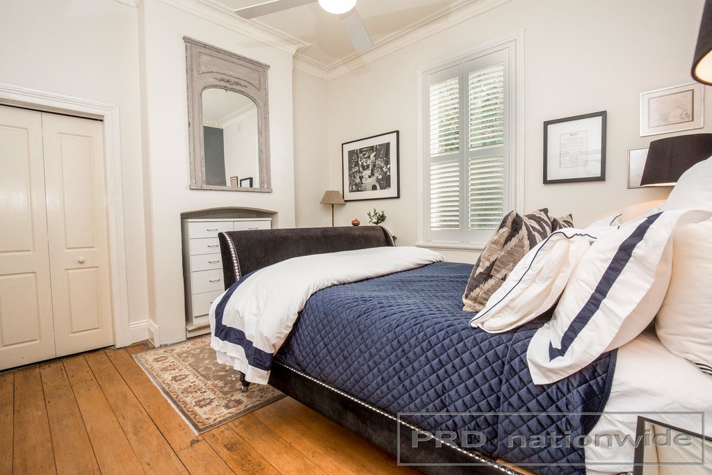 1 Stuart Street LORN 24