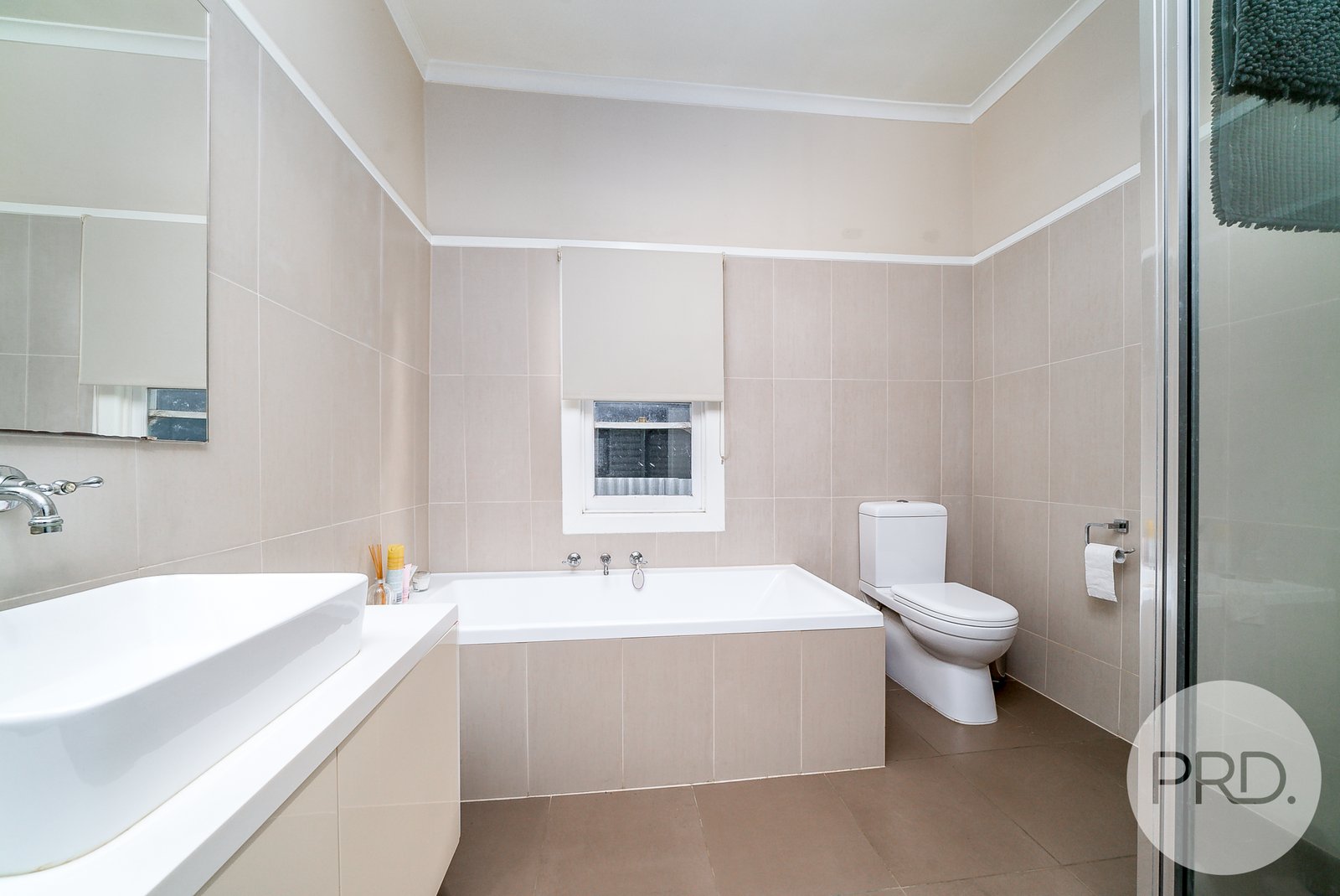 1 Sullivan Avenue WAGGA WAGGA 9