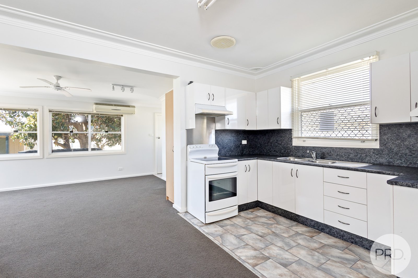 1 Sunset Boulevard SOLDIERS POINT 9