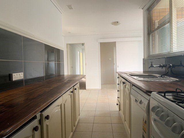 Gallery: 1 Sutcliffe Court