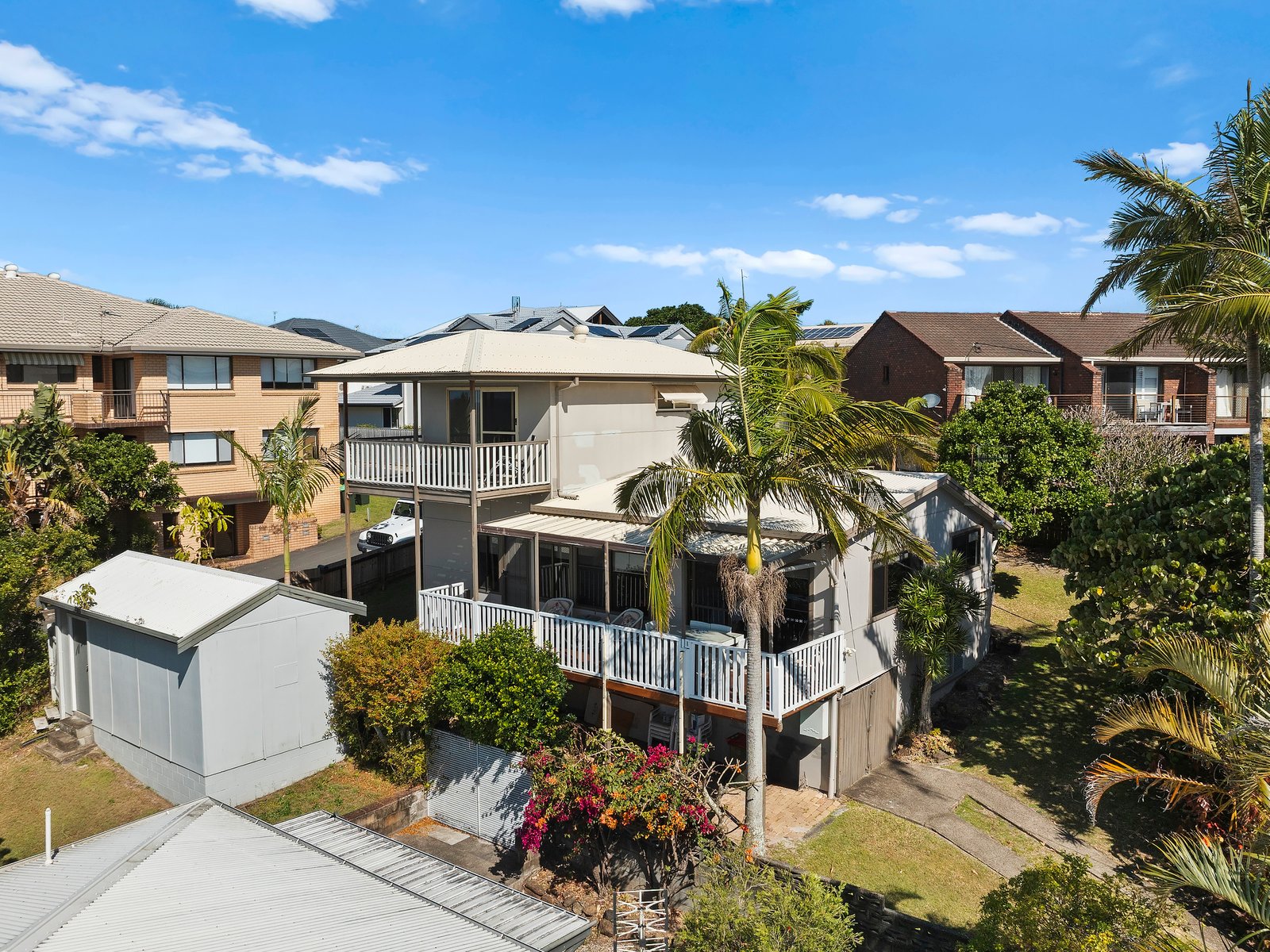 1 Sutherland St & 10-12 Seaview Street KINGSCLIFF 8