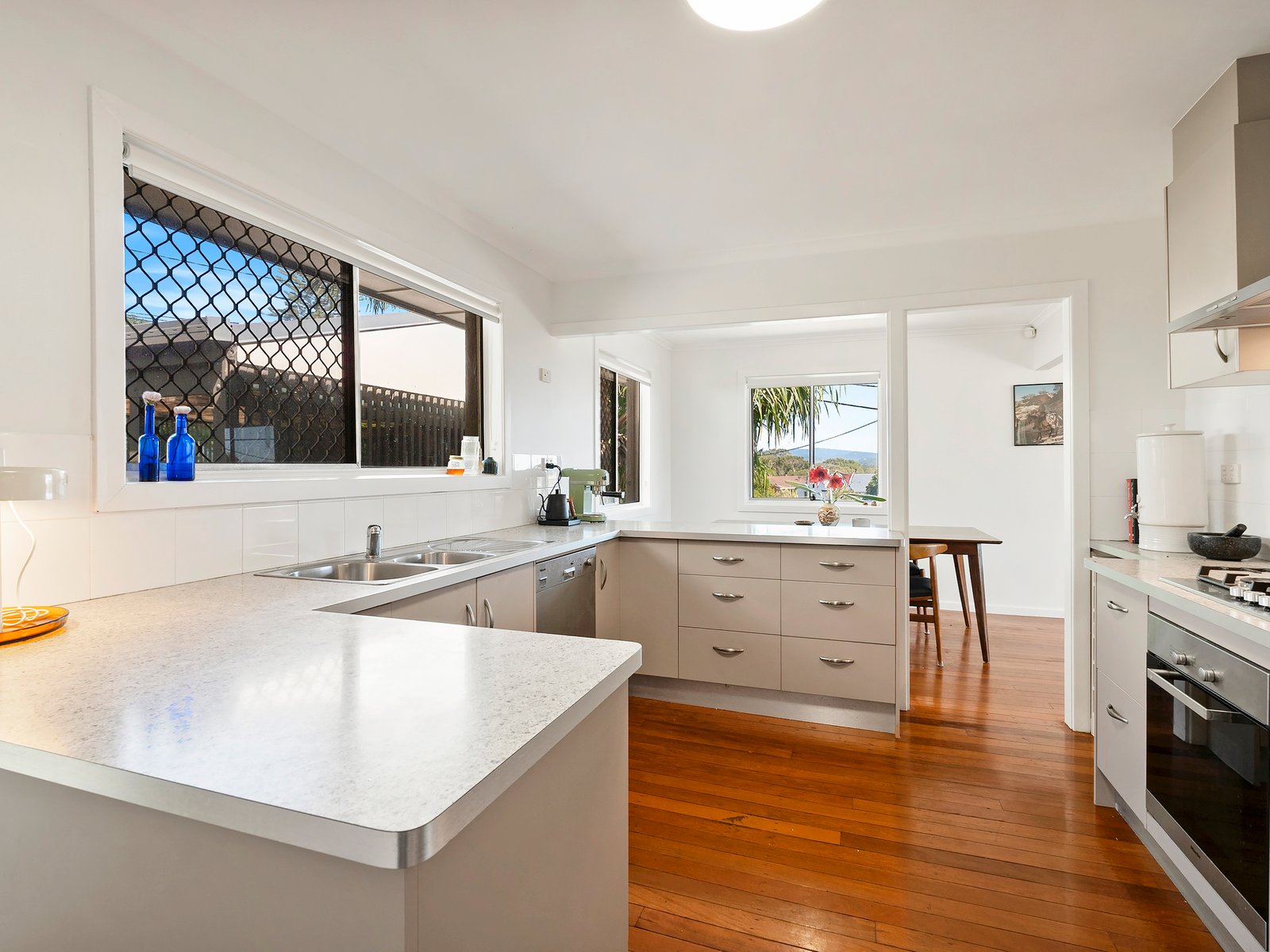 1 Sutherland St & 10-12 Seaview Street KINGSCLIFF 11