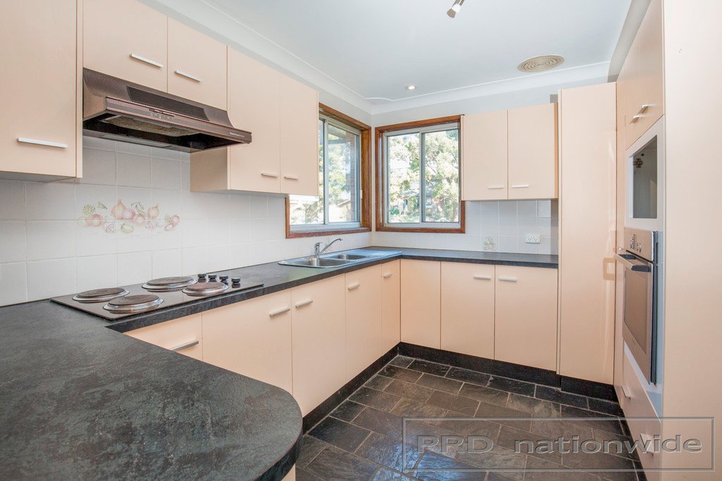 1 Sylvan Crescent EAST MAITLAND 8