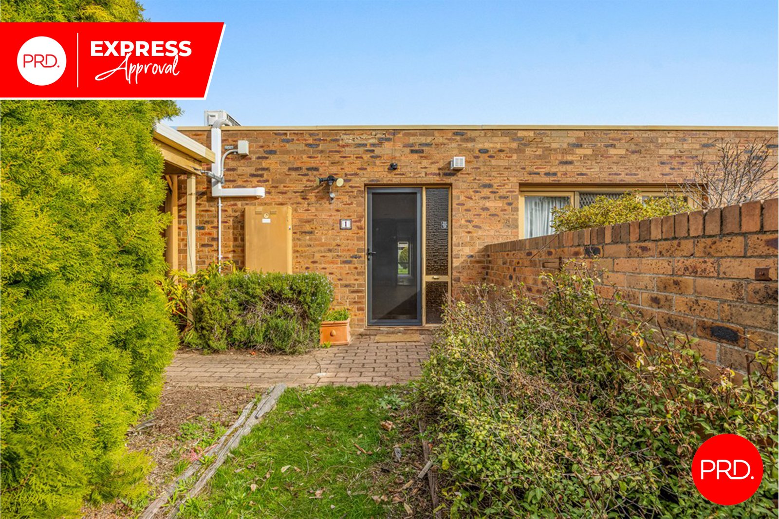 1 Symes St  KANGAROO FLAT 2