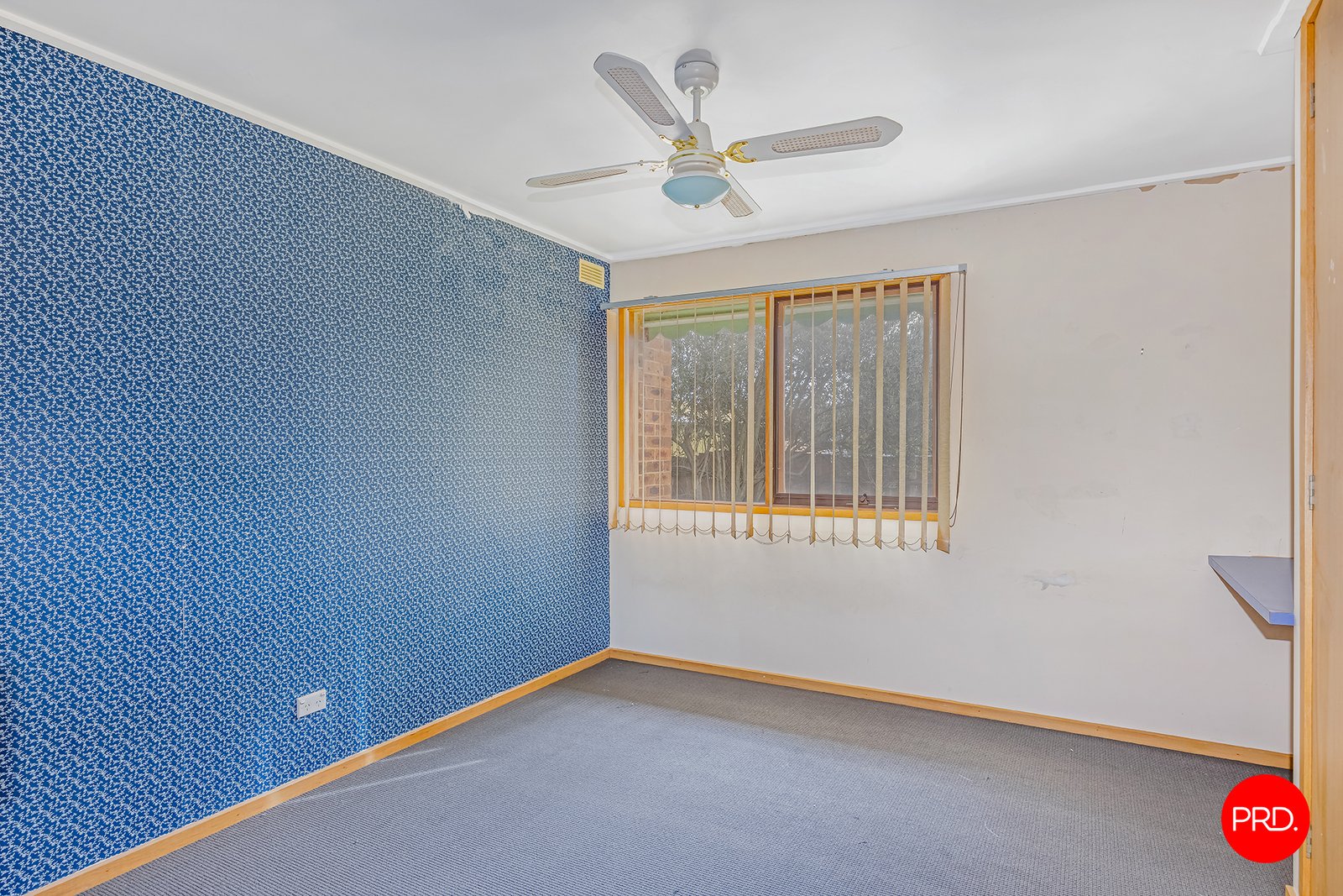 1 Symes St  KANGAROO FLAT 12