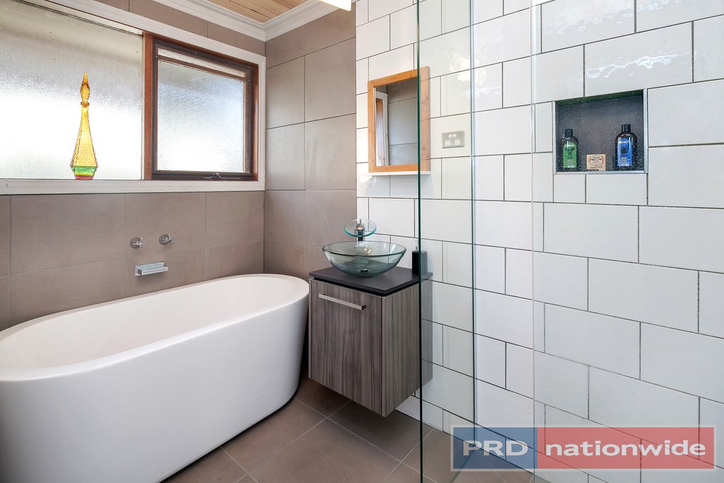 1 Talgarno Court MOUNT PLEASANT 9