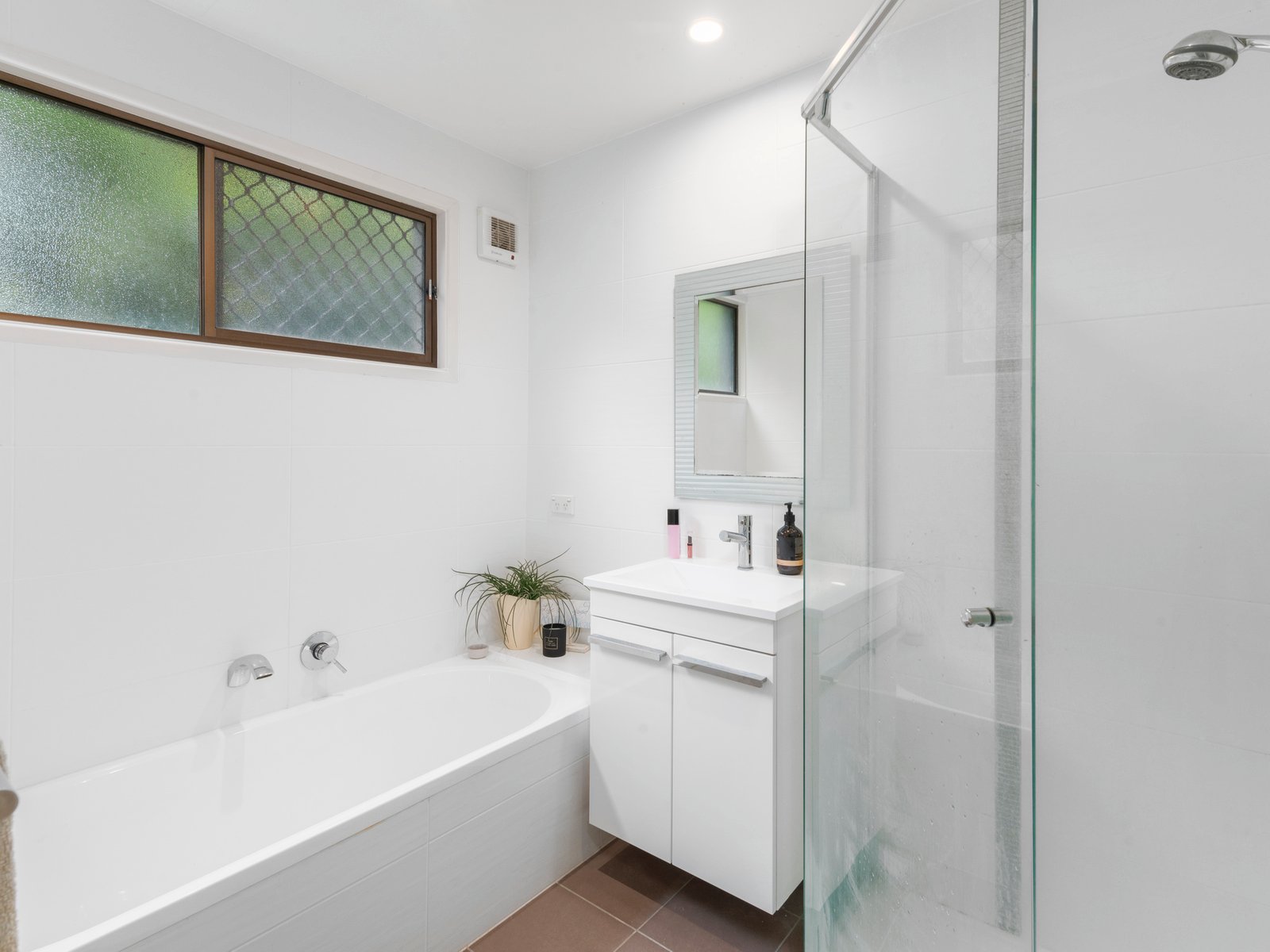 1 Tammin Place ELANORA 9