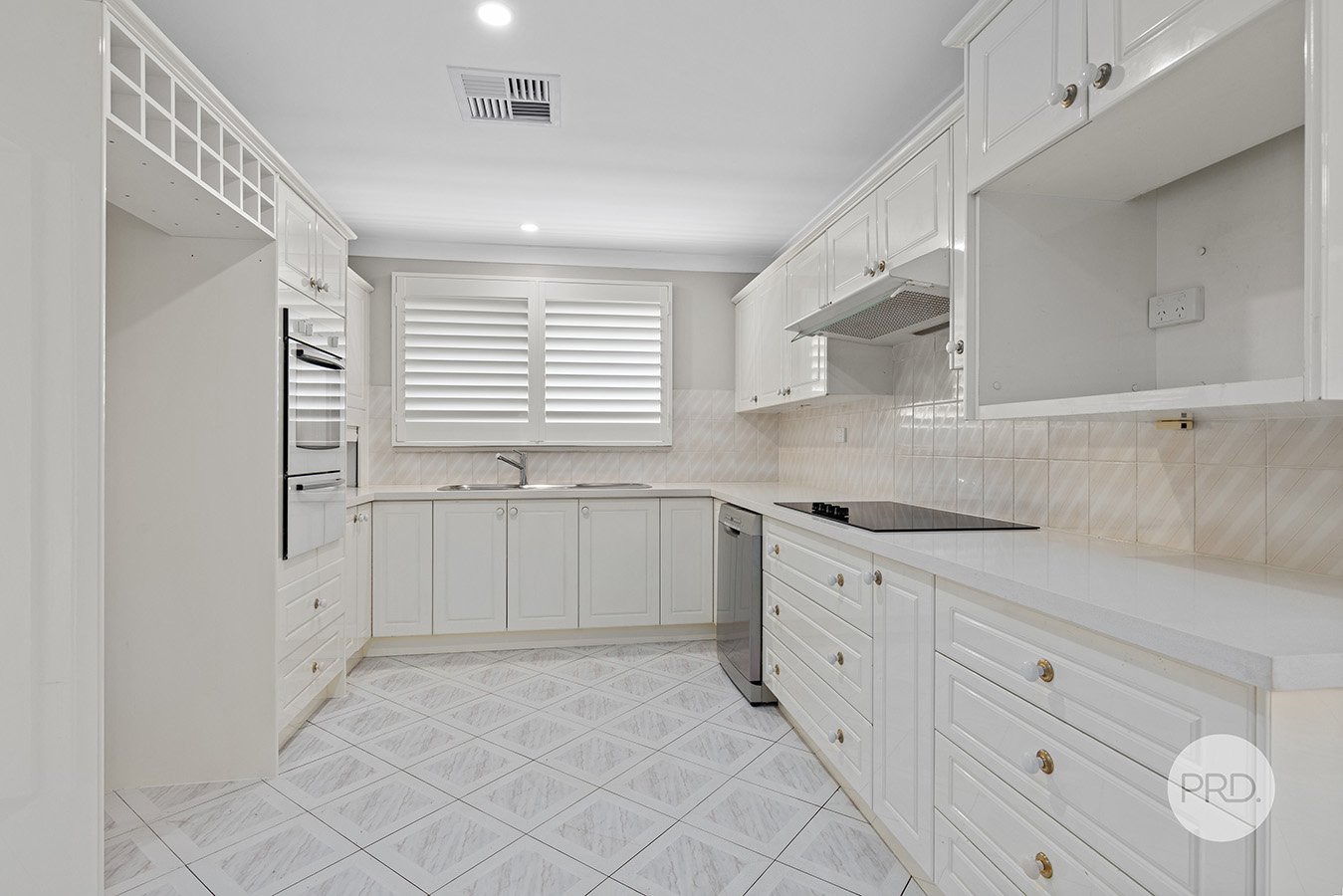 1 Tara Place LUGARNO 6