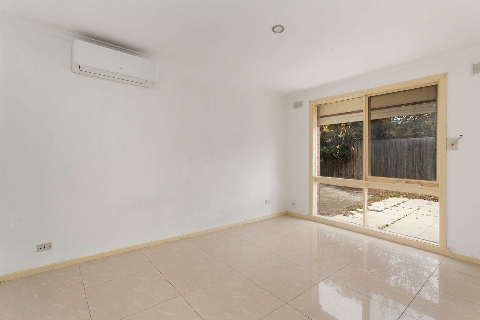 Gallery: 1 Tarlee Drive