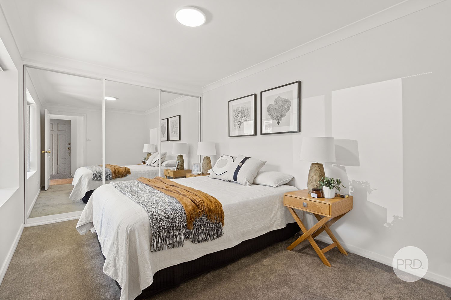 1 Tea Tree Place  (Off Woodlands Avenue)  LUGARNO 6