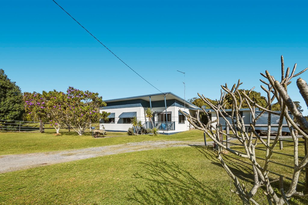 1 The Boulevarde  DUNBOGAN 2