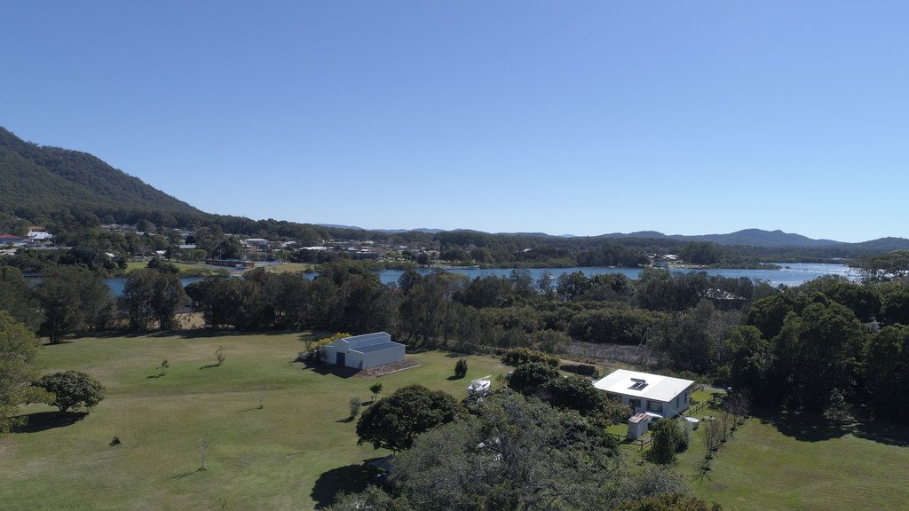 1 The Boulevarde  DUNBOGAN 8