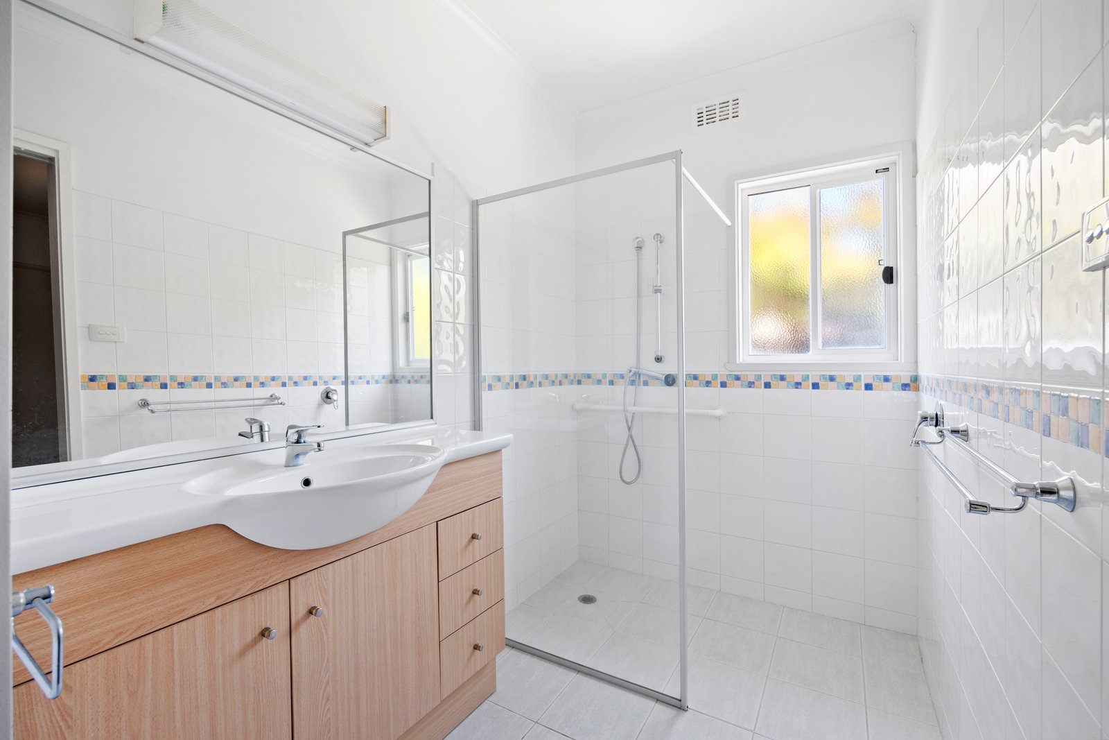 Real Estate and Property in 1 The Glen, Rye, VIC