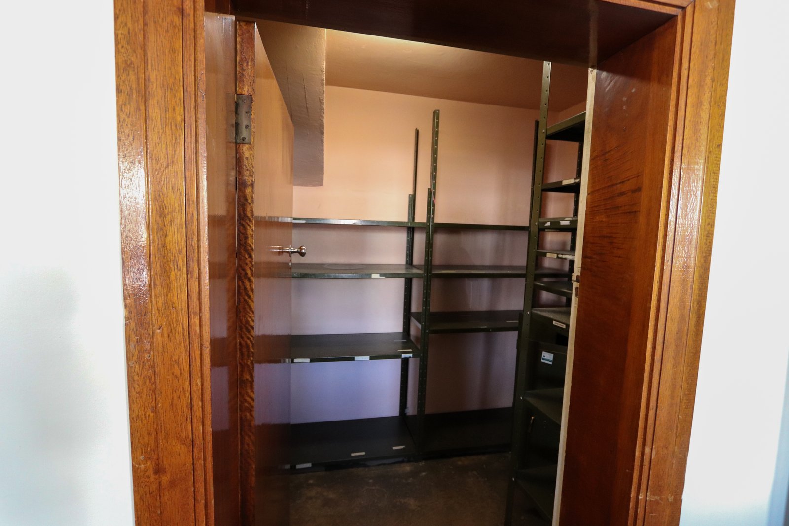 1 The Parade (shopfront)  TUMBARUMBA 7