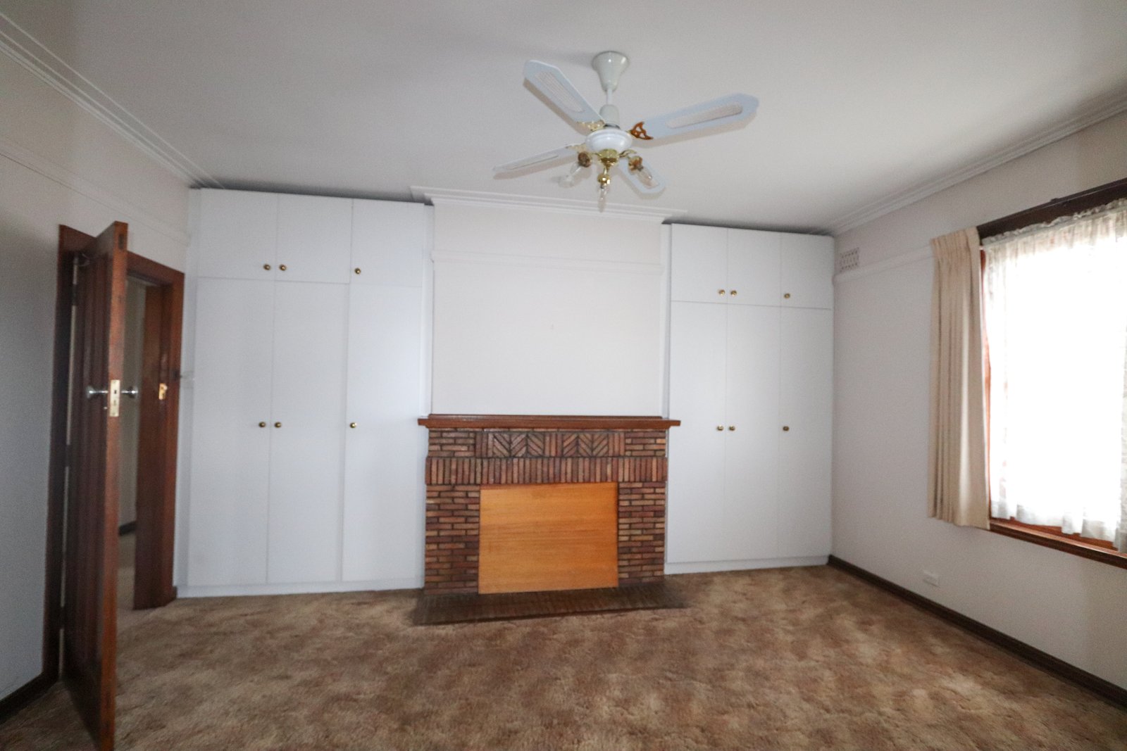 1 The Parade TUMBARUMBA 14