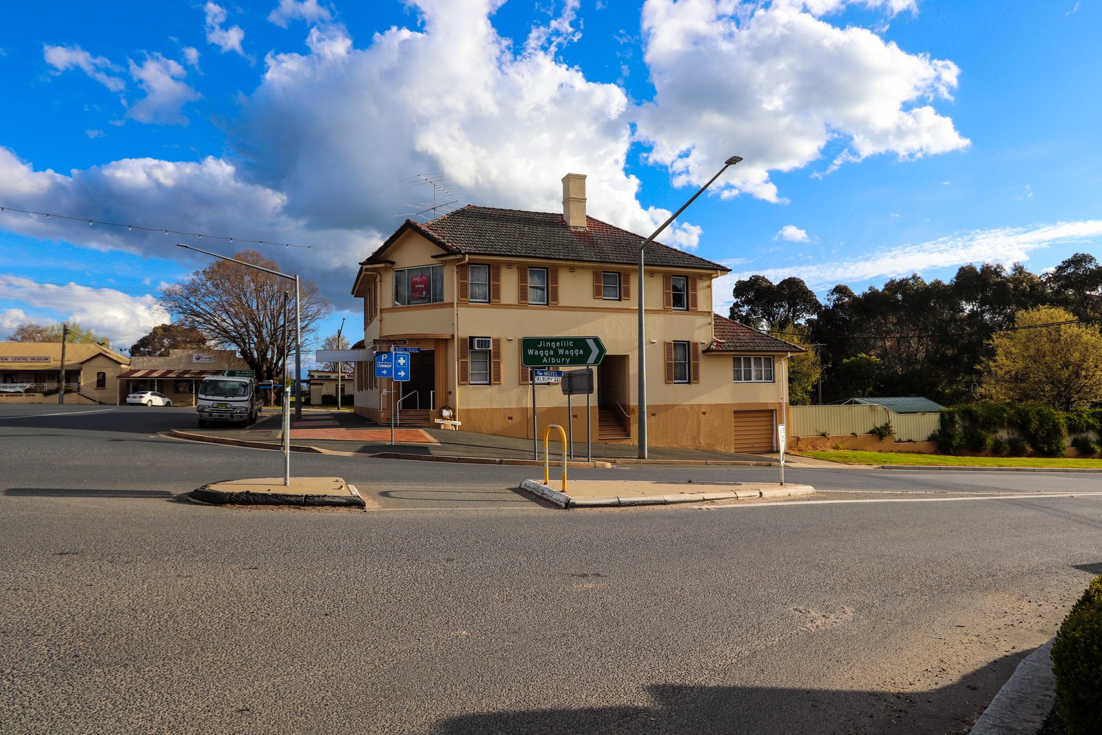 1 The Parade TUMBARUMBA 23