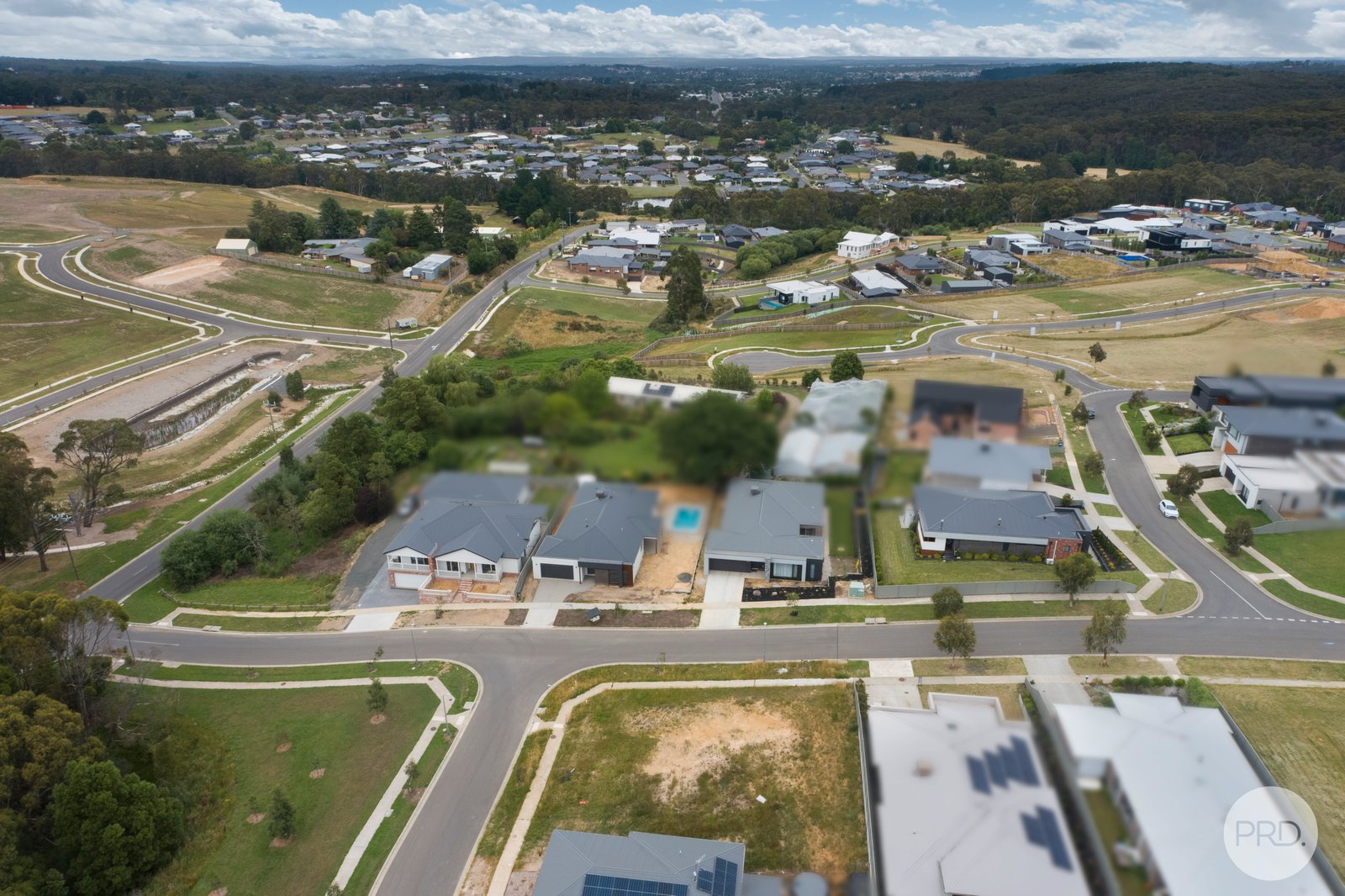 1 Thyanver Court BROWN HILL 5