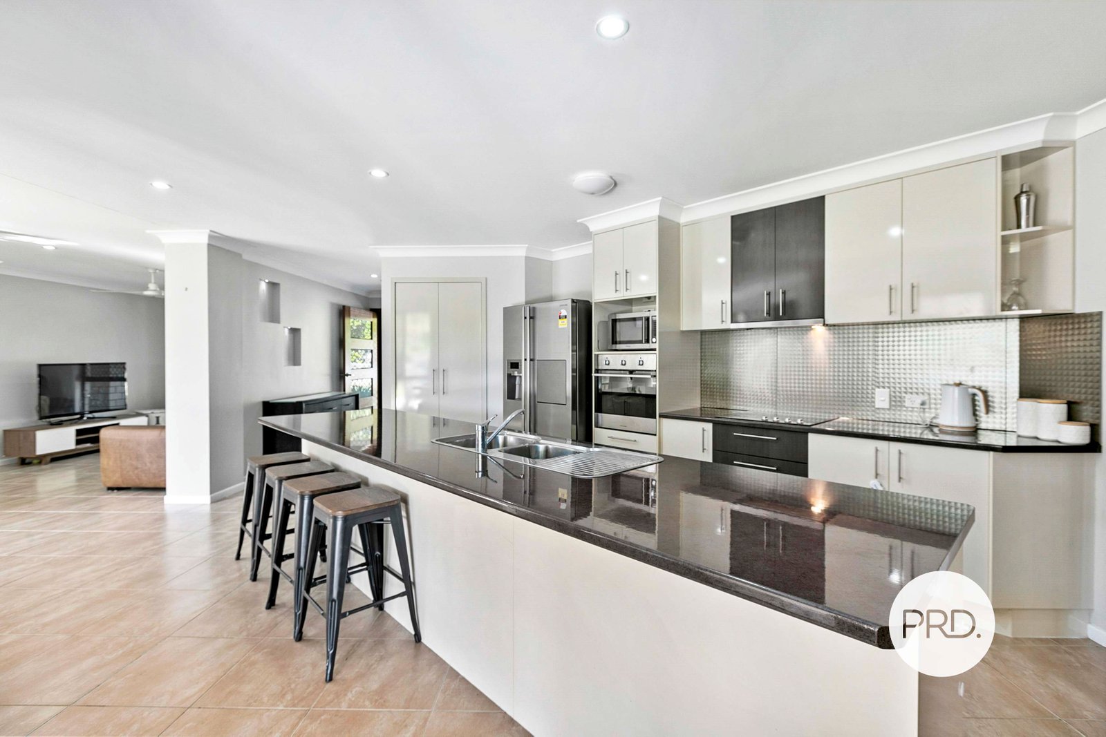 1 Timber Reserve Drive OAKHURST 5