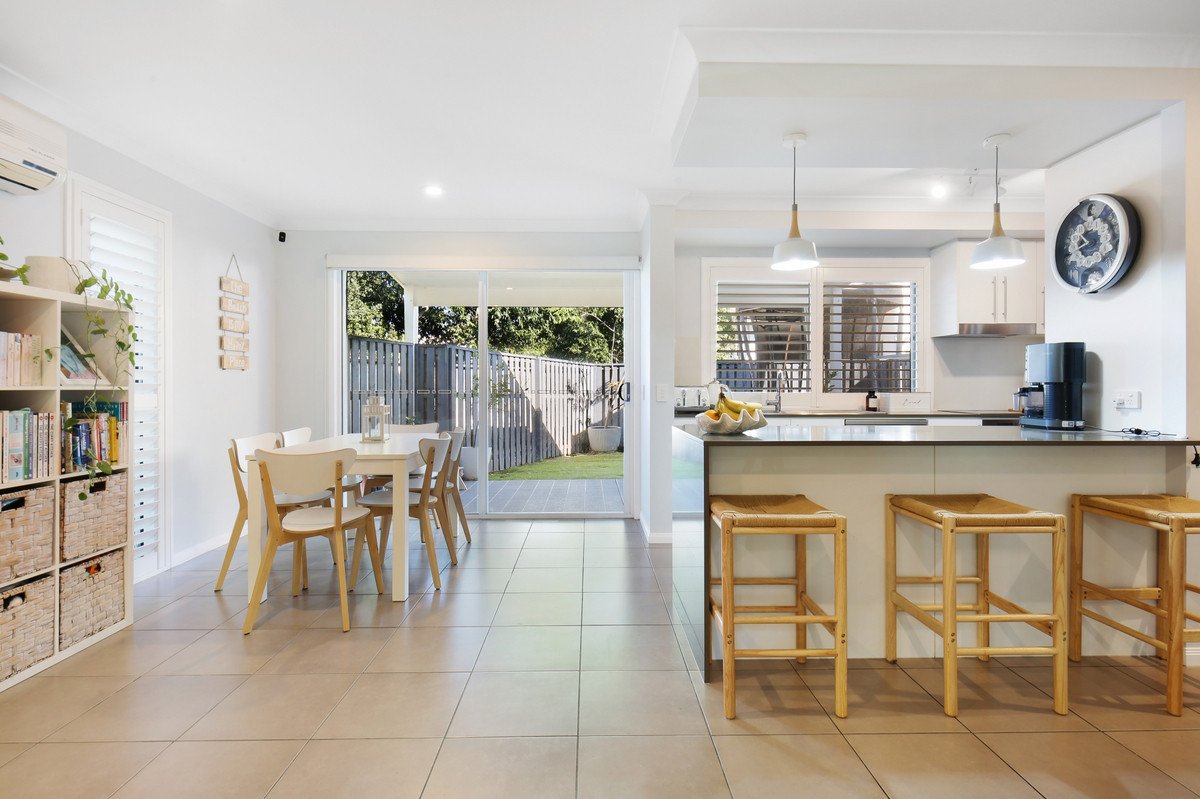 1 Tours Way Burleigh Waters 4