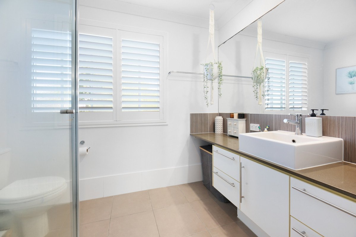 1 Tours Way Burleigh Waters 10