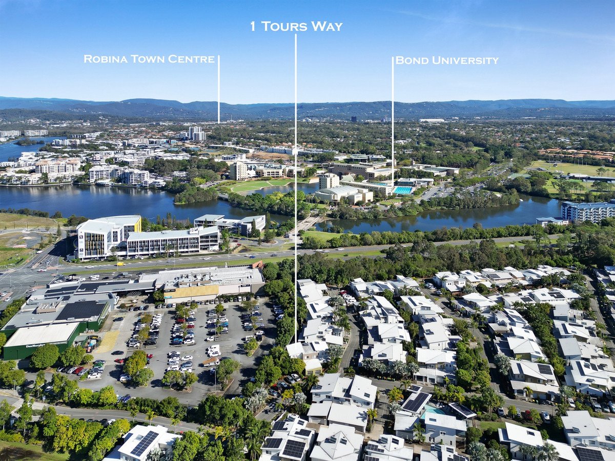 1 Tours Way Burleigh Waters 18