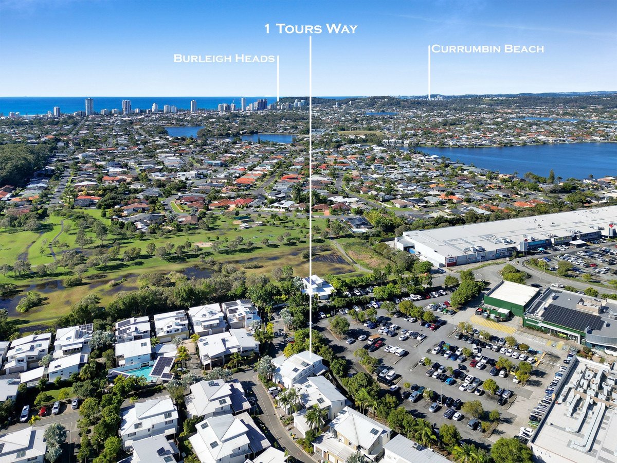 1 Tours Way Burleigh Waters 19