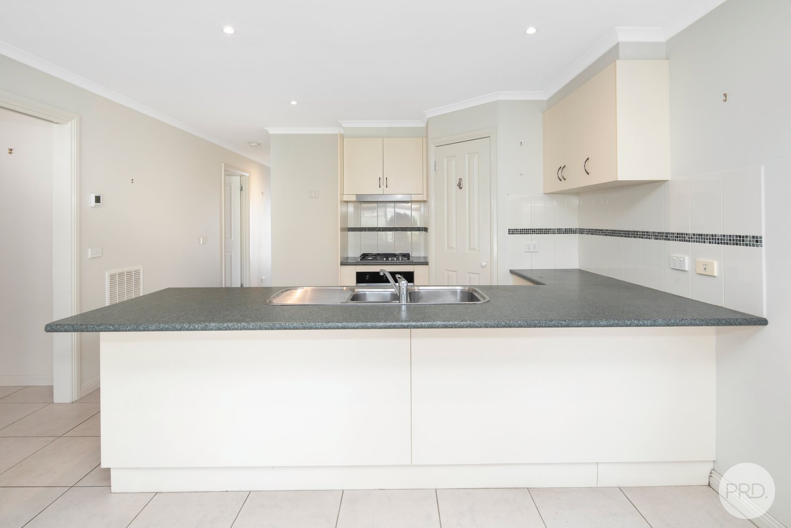 1 Tranquility Court SEBASTOPOL 4