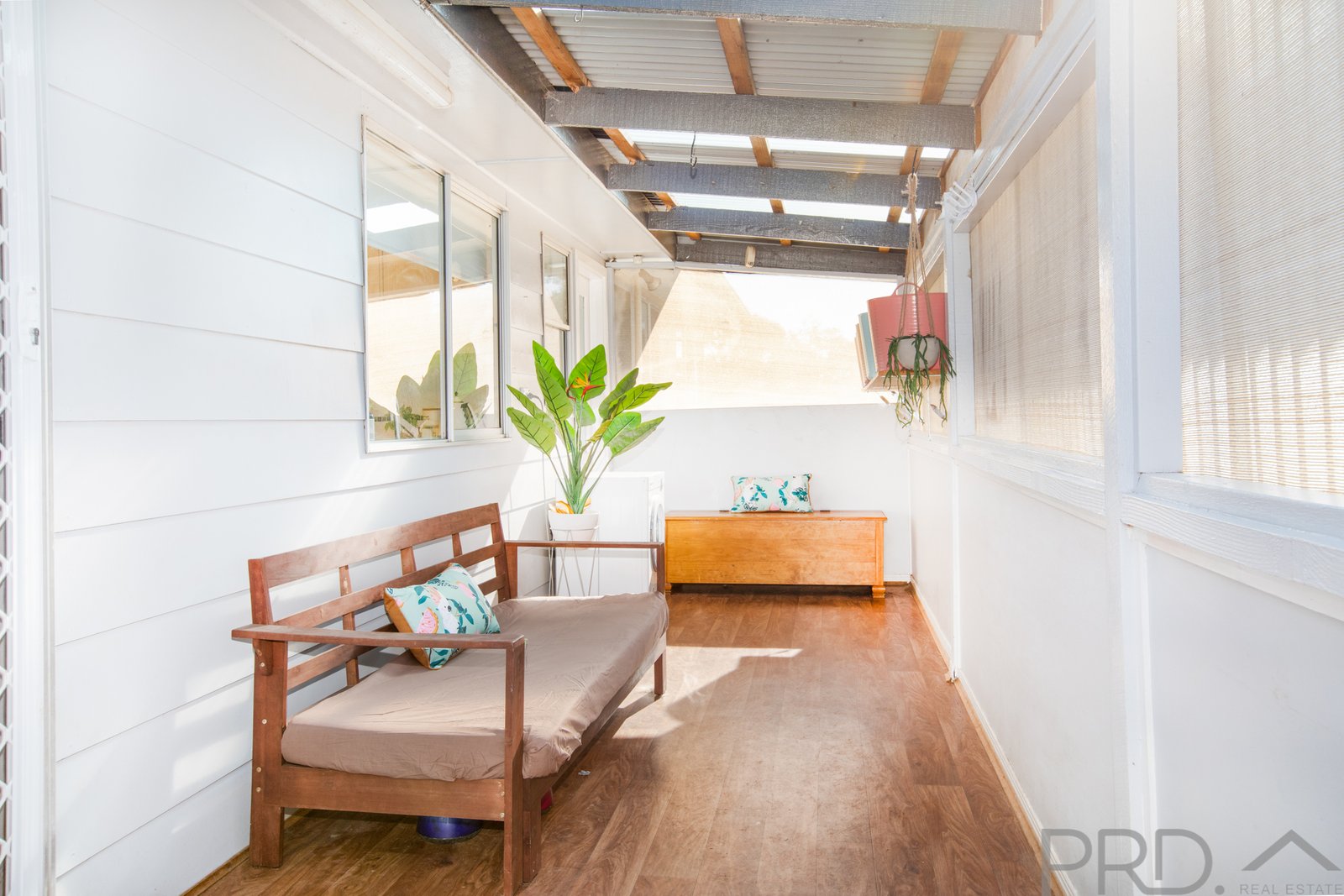 1 Unicomb Close RUTHERFORD 9