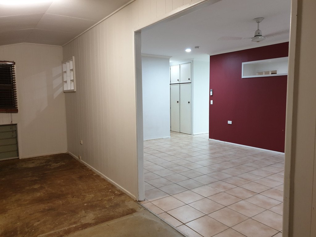 1 Usher Road MOUNT JULIAN 9