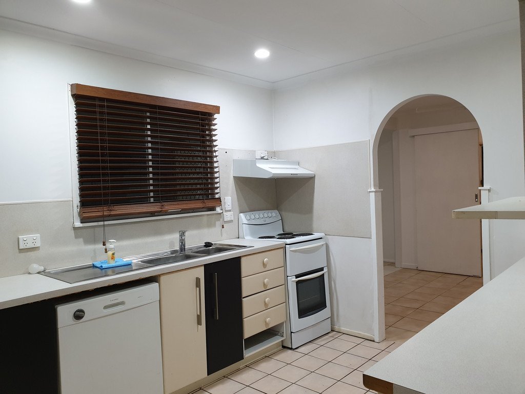 1 Usher Road MOUNT JULIAN 10