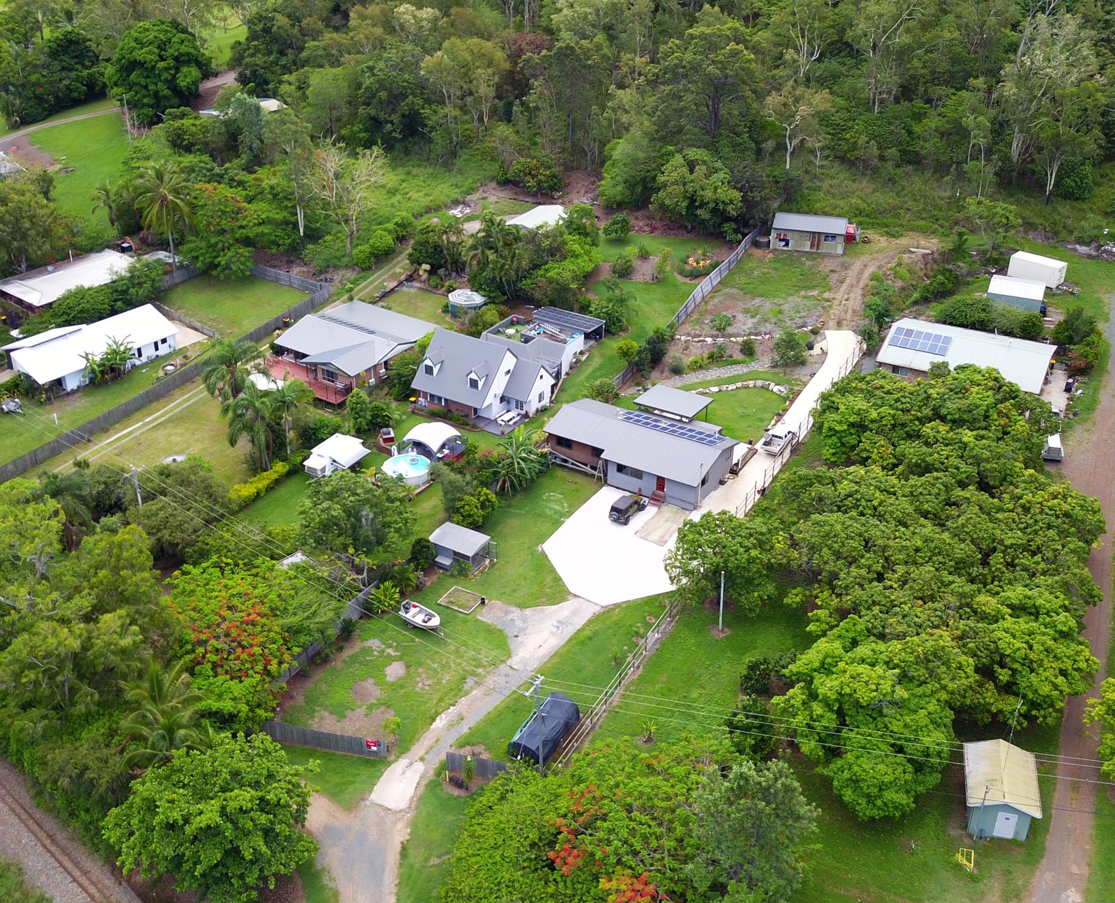 1 Usher Road MOUNT JULIAN 3