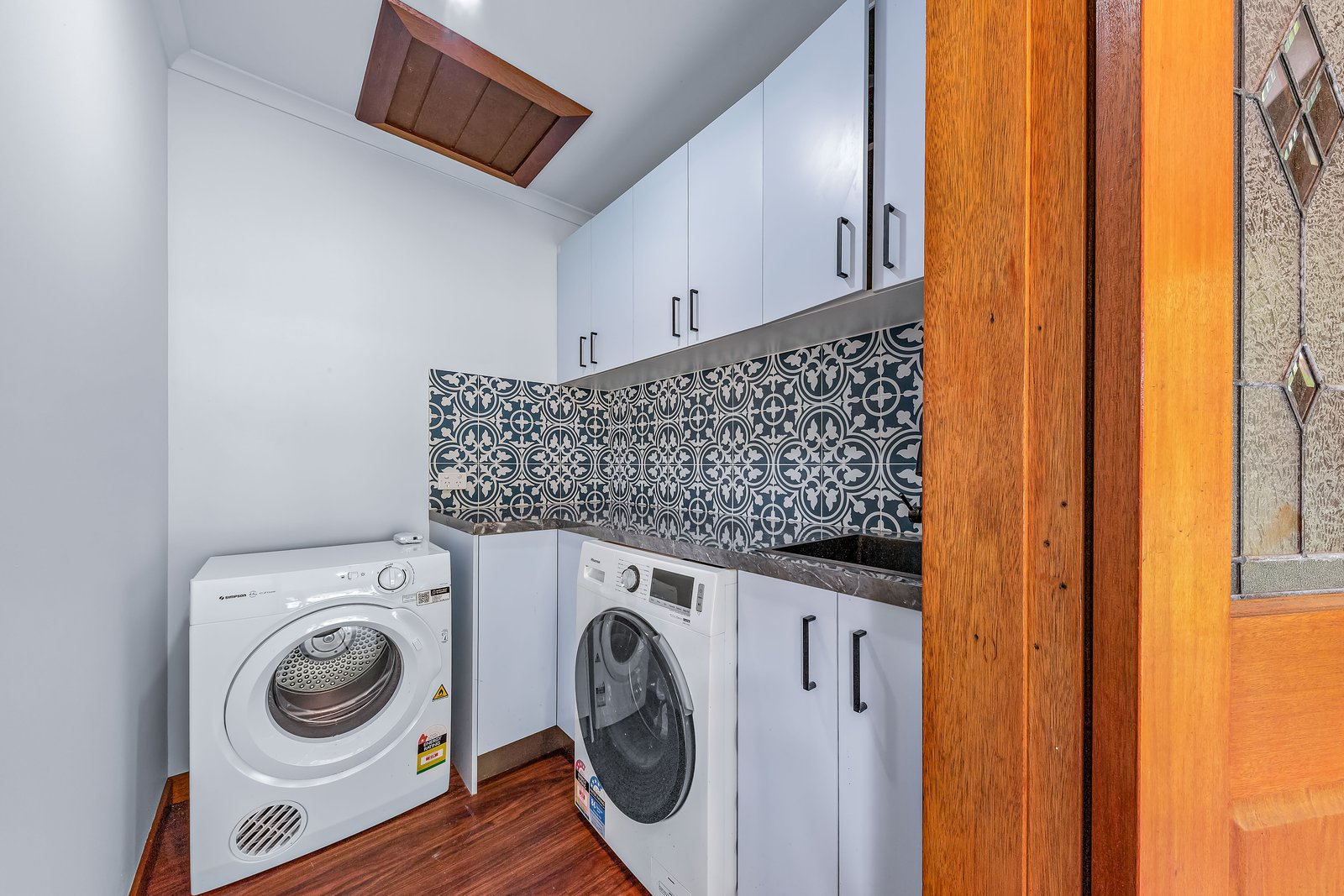 1 Usher Road MOUNT JULIAN 12