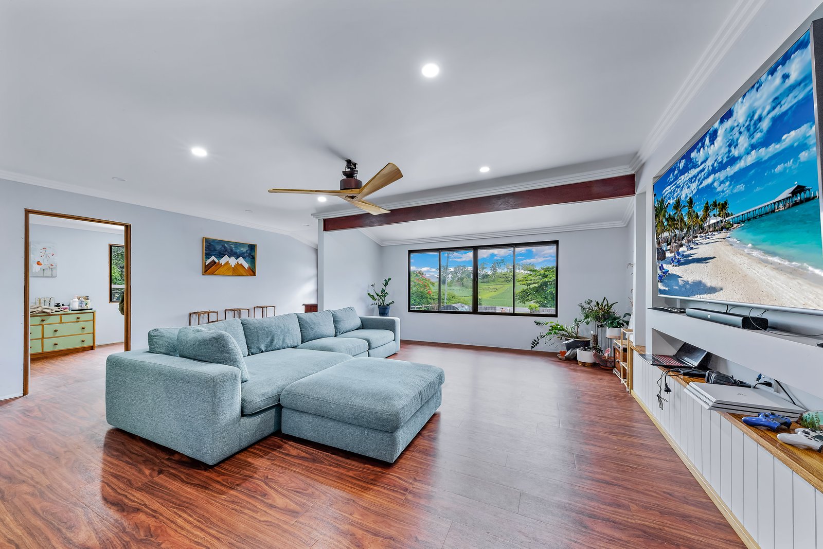 1 Usher Road MOUNT JULIAN 13