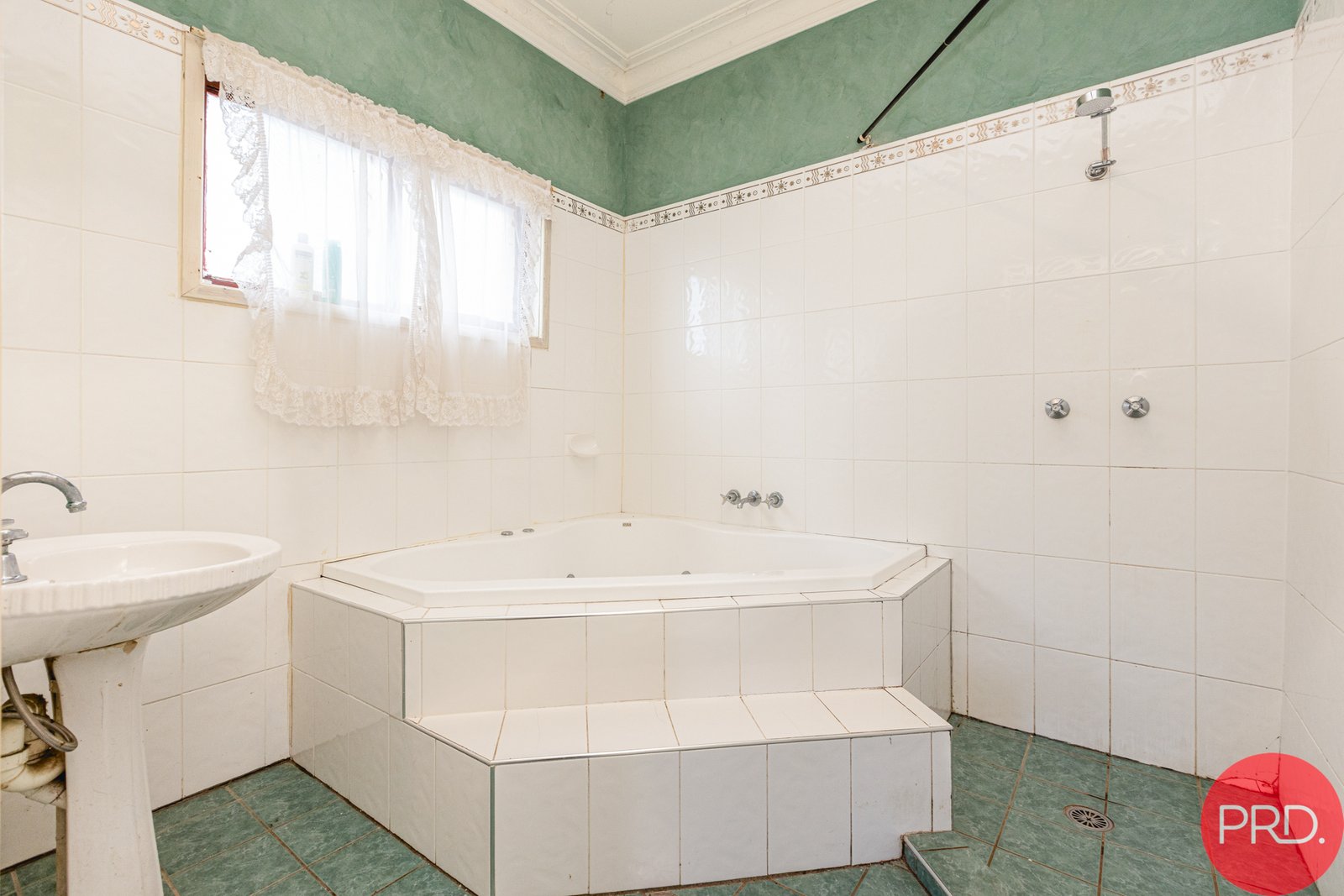 1 Usher Street GRETA 12