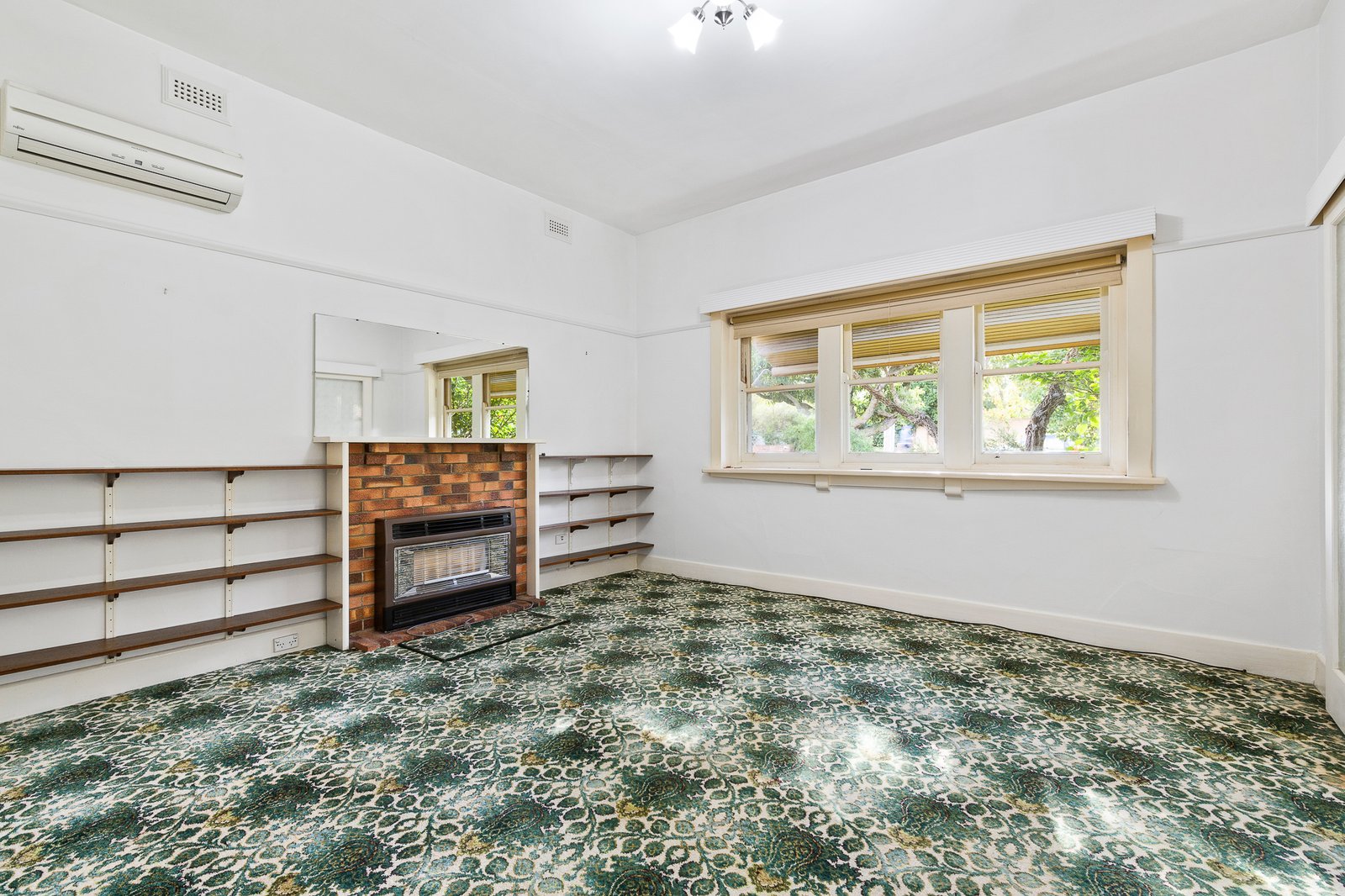 Gallery: 1 Valda Grove