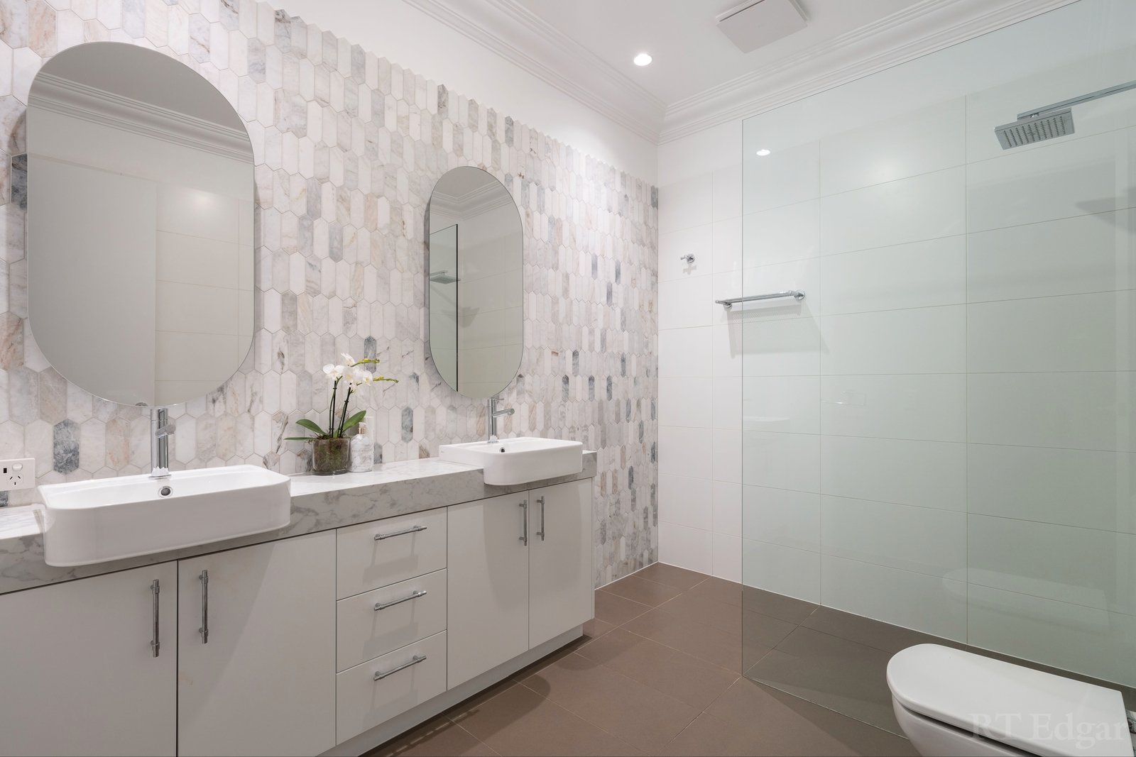 Real Estate and Property in 1 Victor Road, Glen Iris, VIC