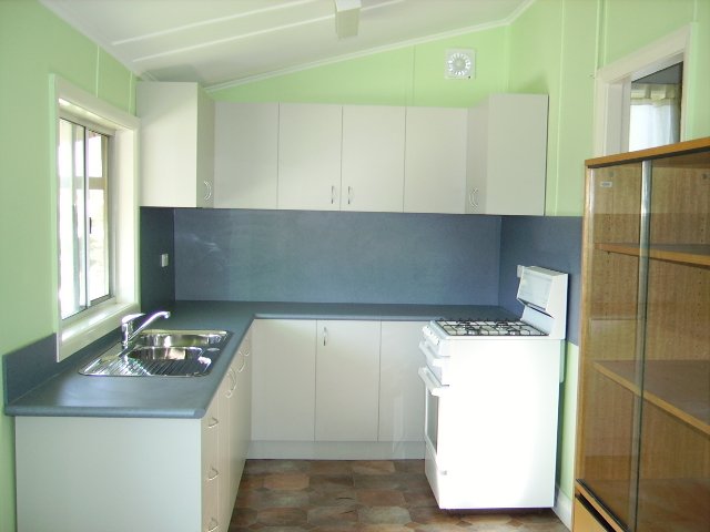 1 Vyner Street TUMUT 2