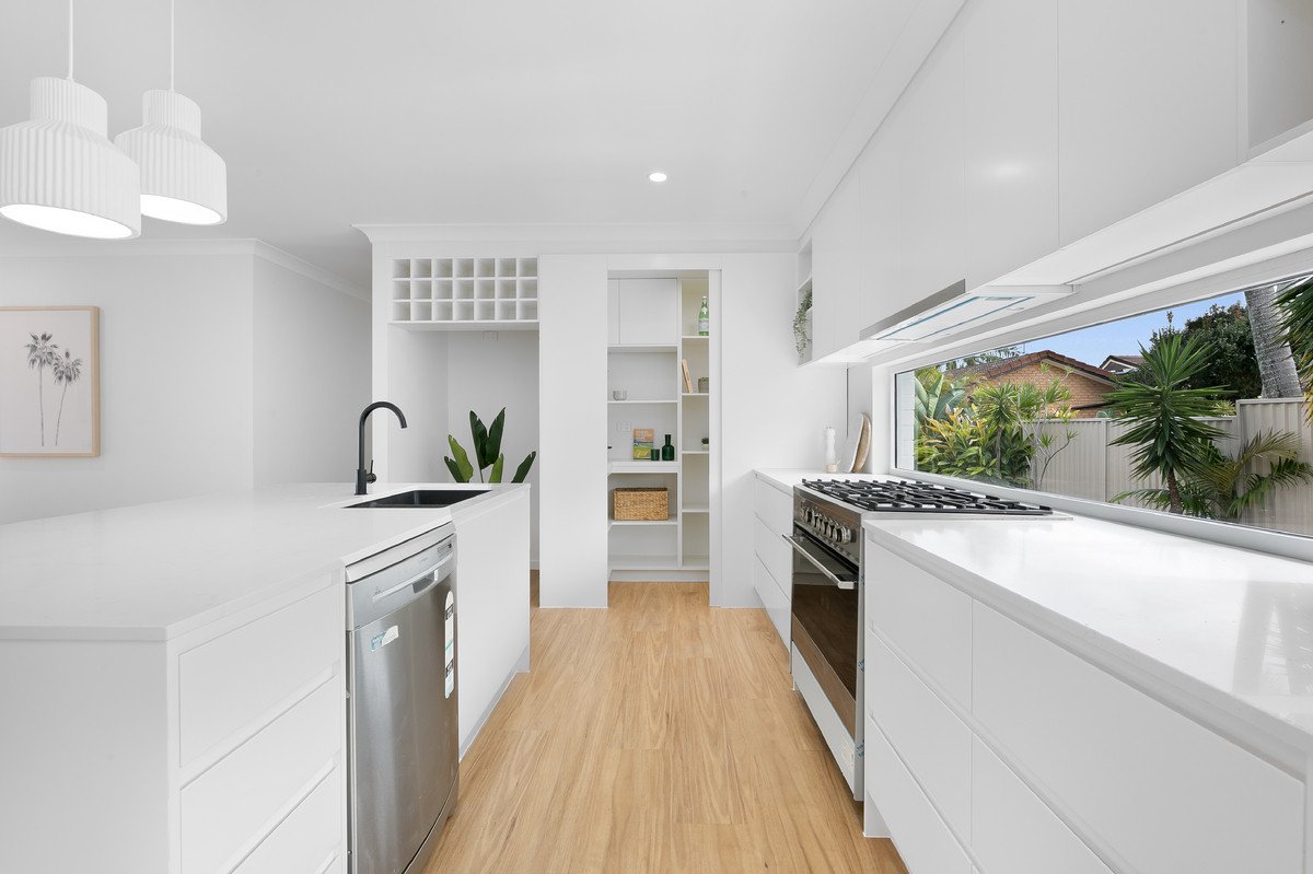 1 Wagtail Court Burleigh Waters 3