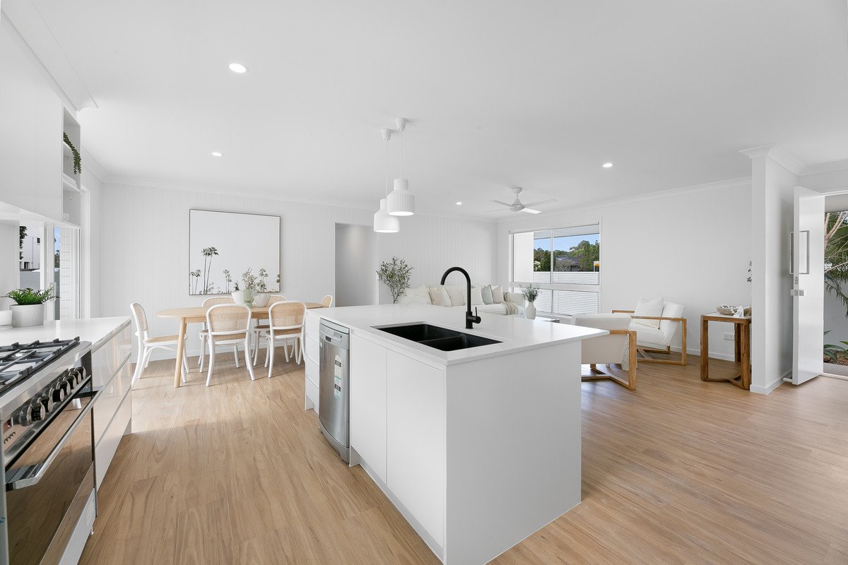 1 Wagtail Court Burleigh Waters 8