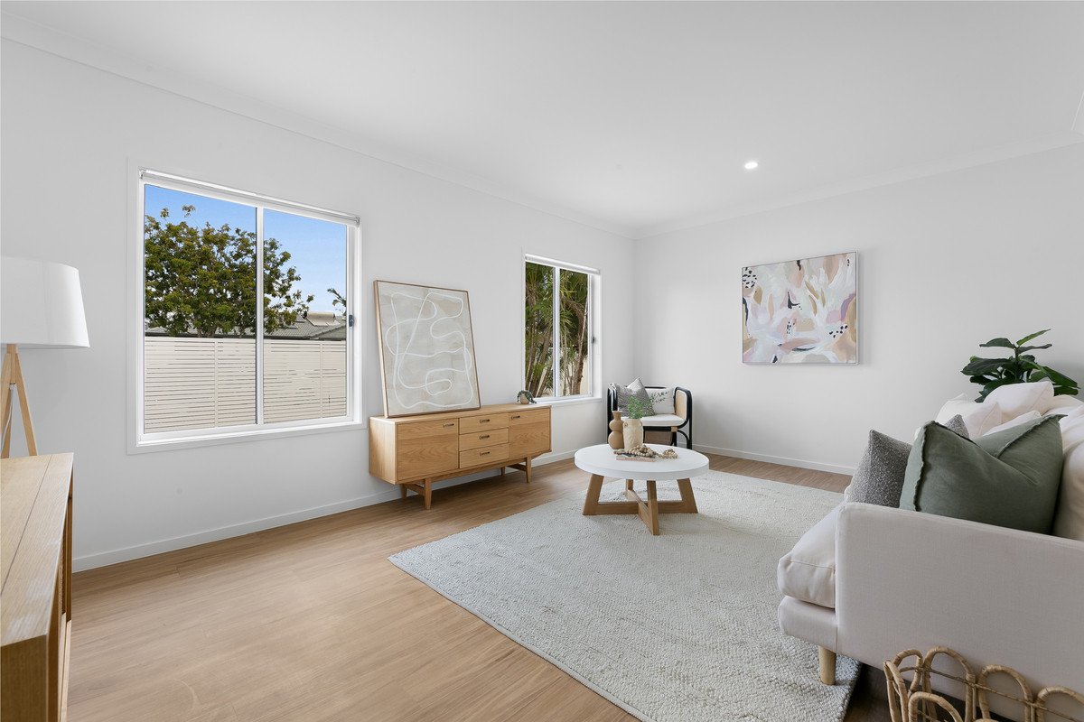 1 Wagtail Court Burleigh Waters 17
