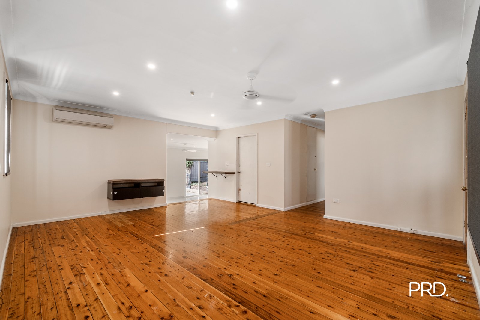 1 Waldron Place, CAMBRIDGE PARK NSW 2747