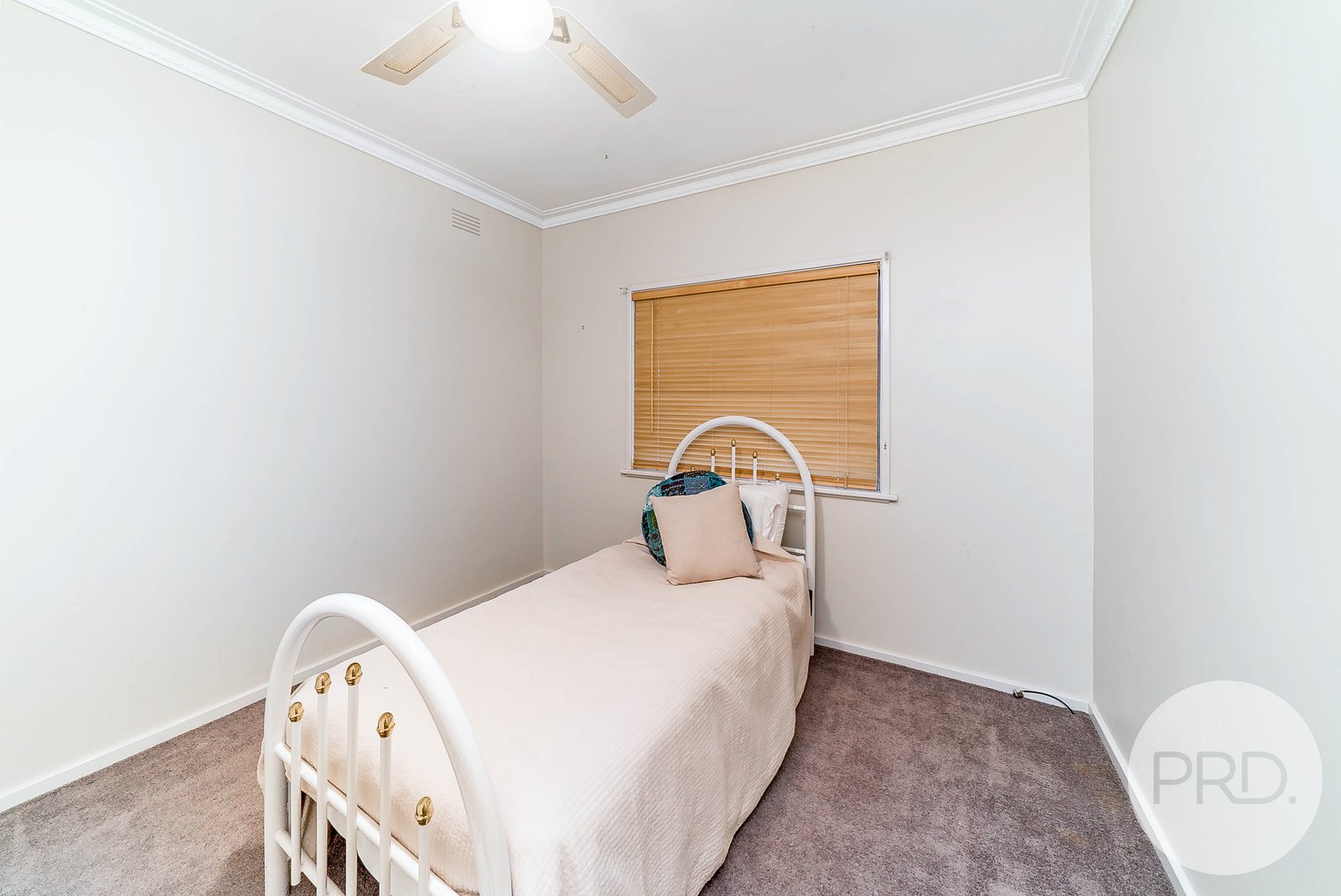 1 Waranga Avenue MOUNT AUSTIN 8