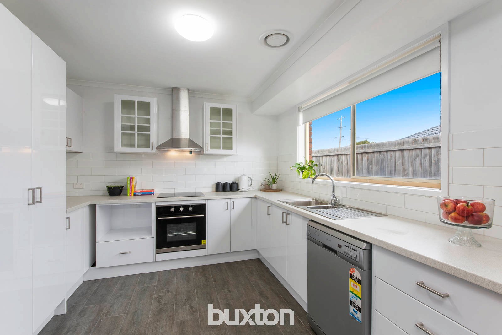 Gallery: 1 Waratah Place