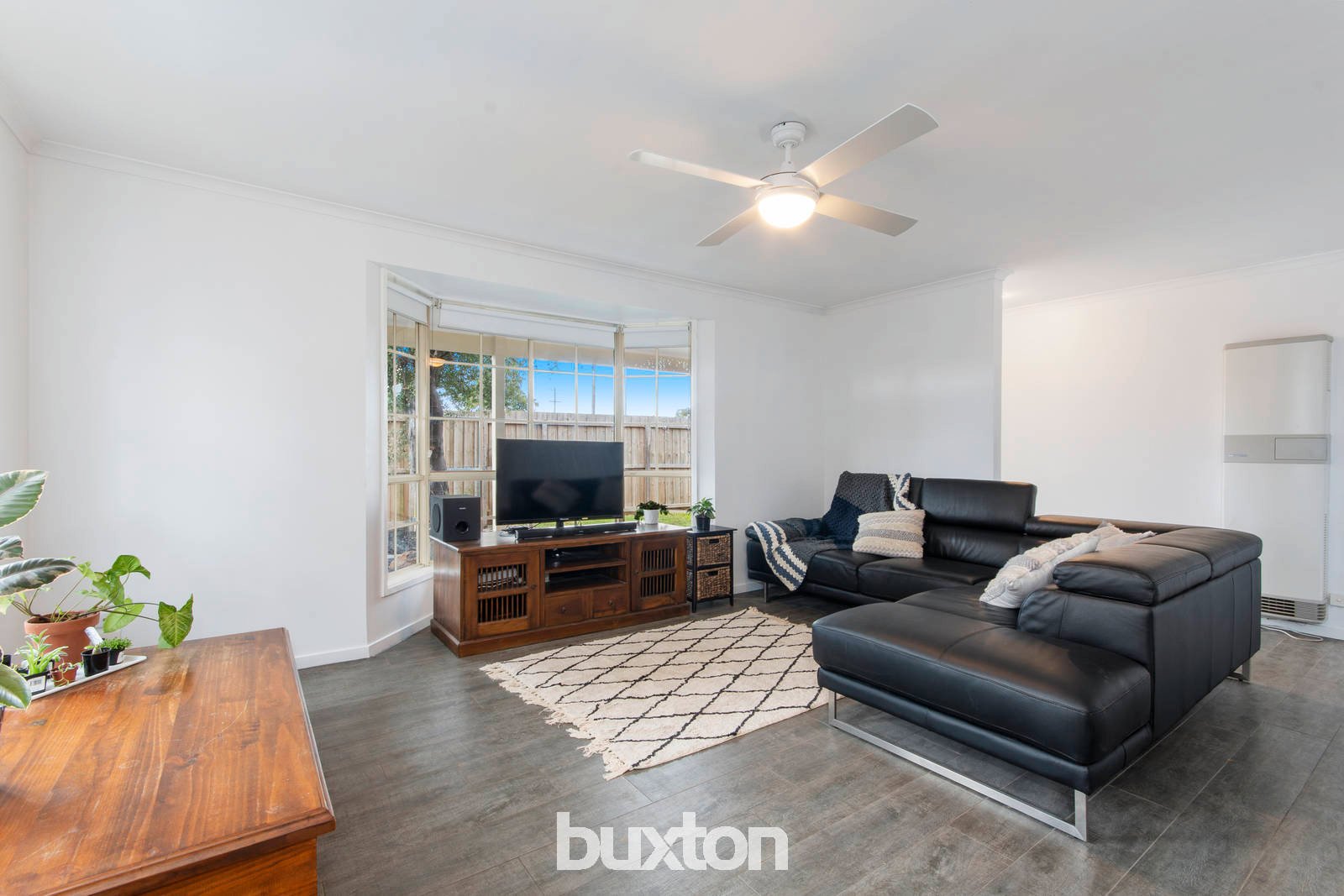 Gallery: 1 Waratah Place