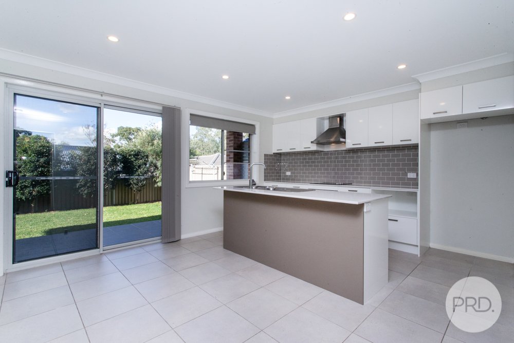 1 Warburton Crescent WERRINGTON COUNTY 3