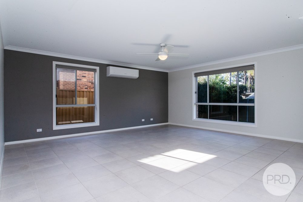 1 Warburton Crescent WERRINGTON COUNTY 8